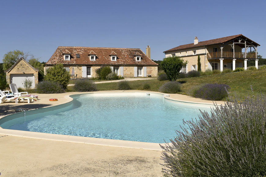 Vue générale avec piscine